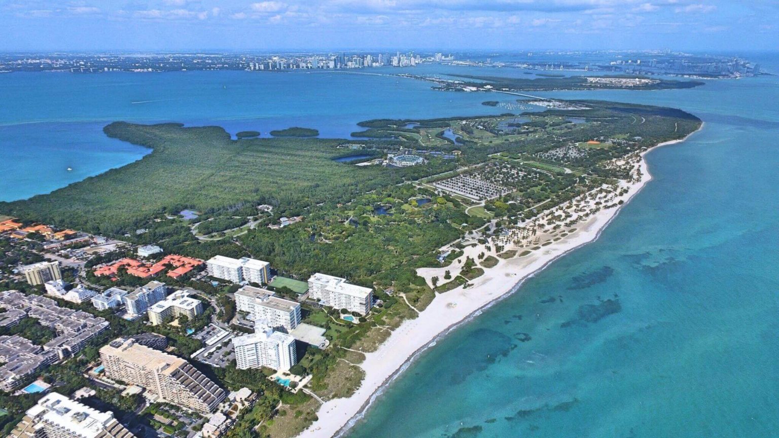 Viviendo en Key Biscayne Miami, casas, estilo de vida, playas, escuelas
